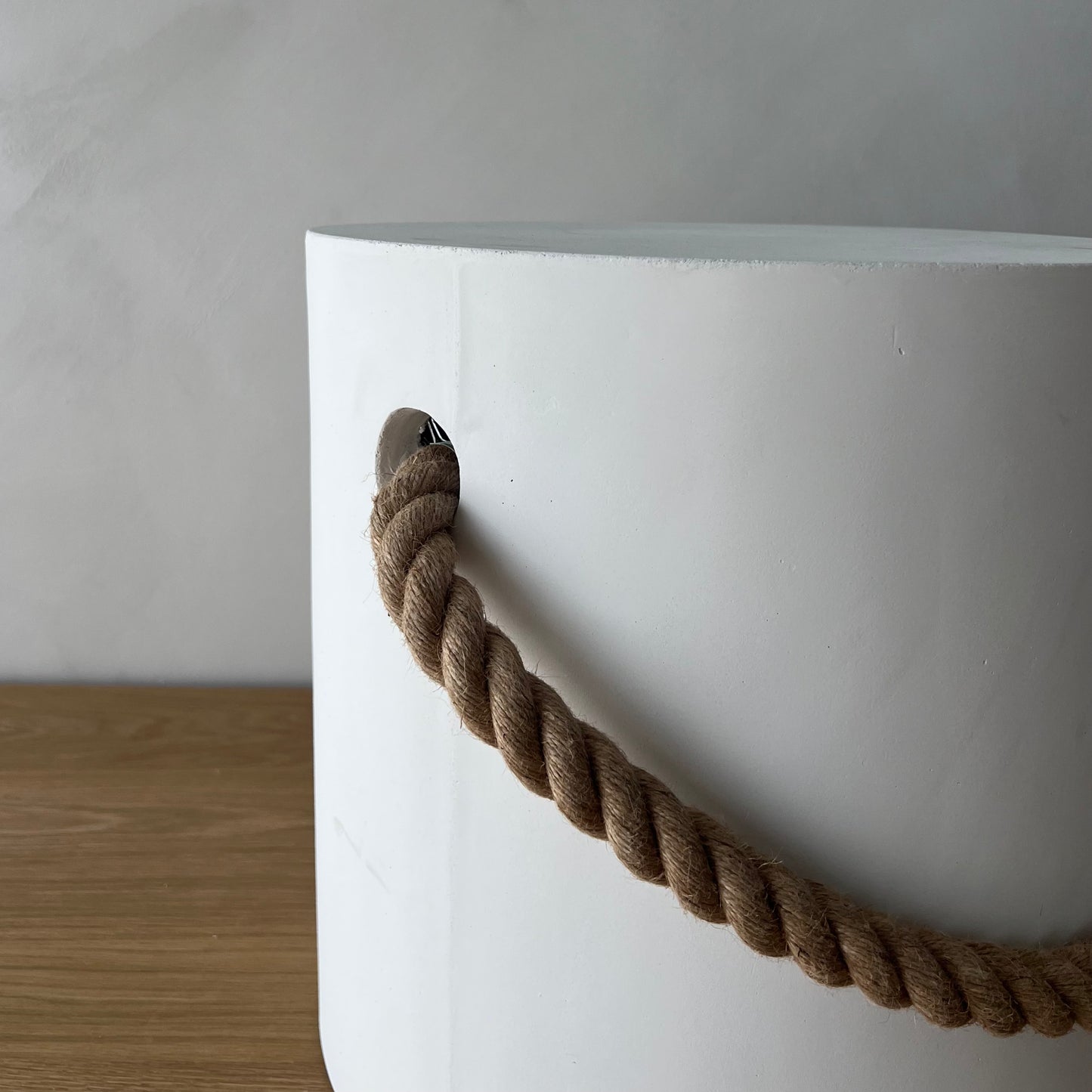 Rafael Stool with Rope - White