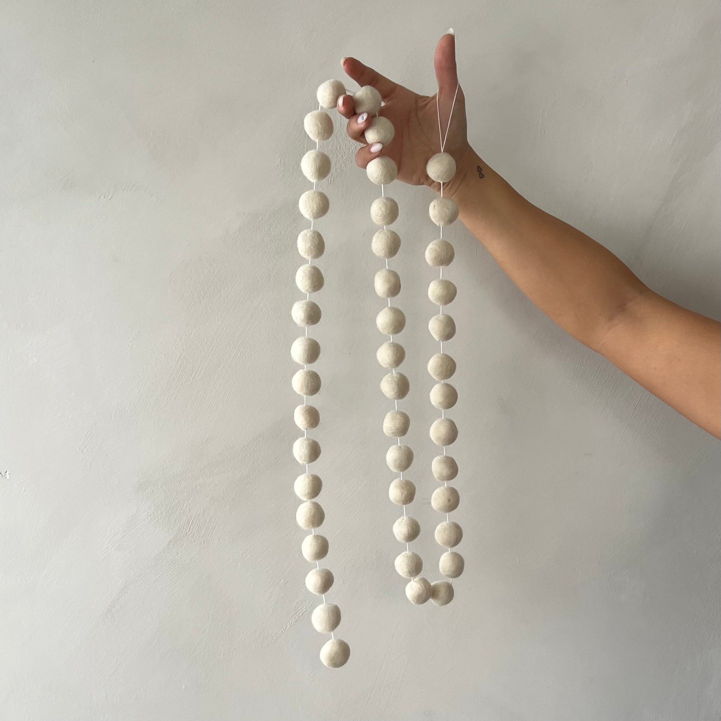 Felt Pom Pom Garland White