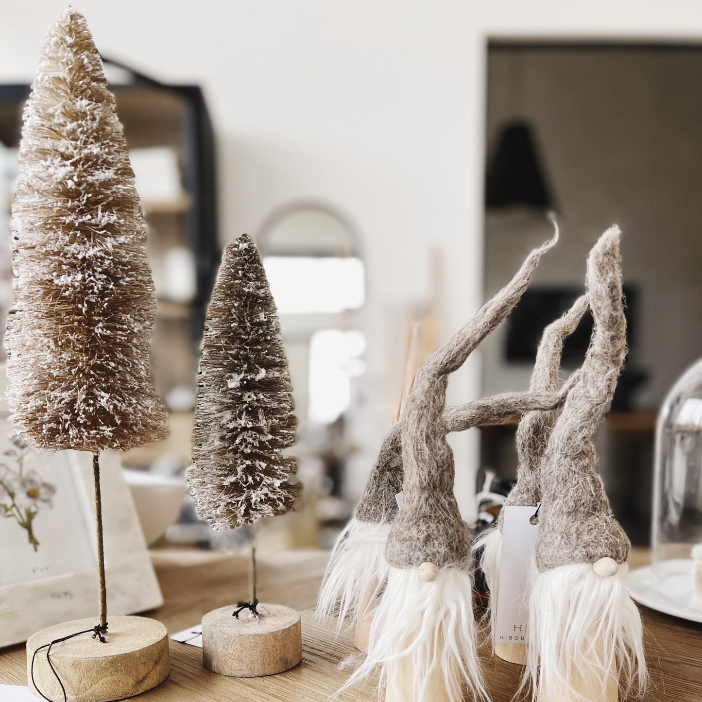 Sisal Bottle Brush Tree with Snow and Wood Base