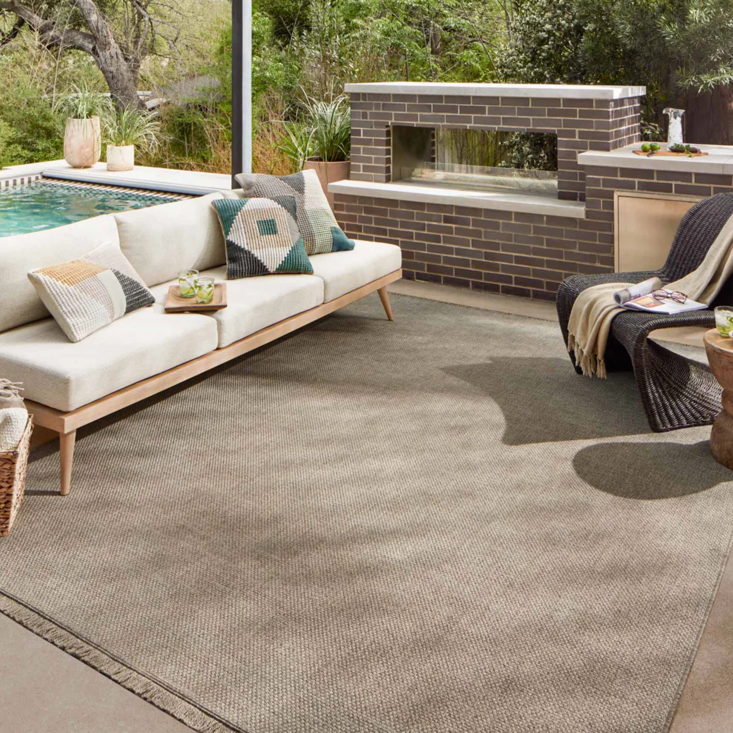 Dawn 04 Indoor Outdoor Rug