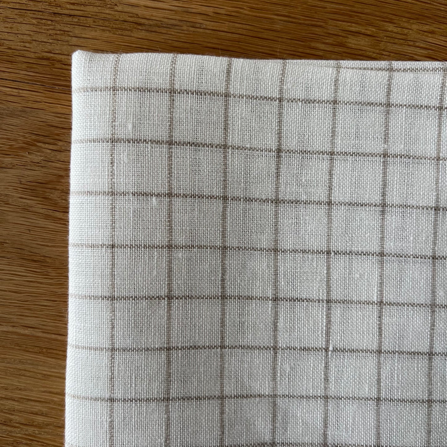 Daisy Checkered Linen Tea Towel