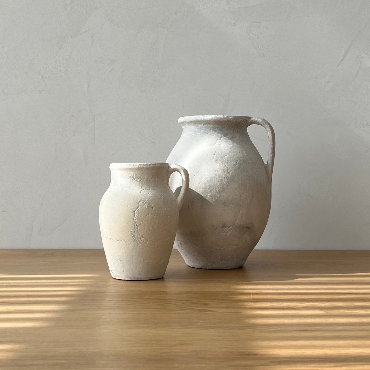 Beige_wabi-sabi_ceramic_vase_small