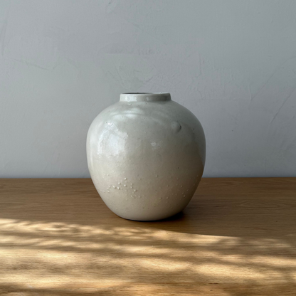 Hauer Market Isla White Pot - Contemporary