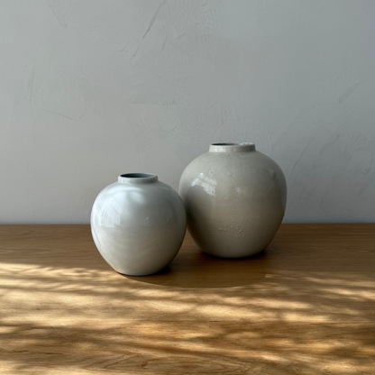 Hauer Market Isla White Pot - Contemporary