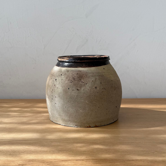 Hauer Market Willy Vintage Pot