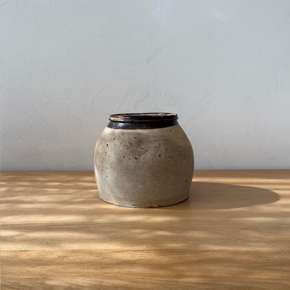 Hauer Market Willy Vintage Pot