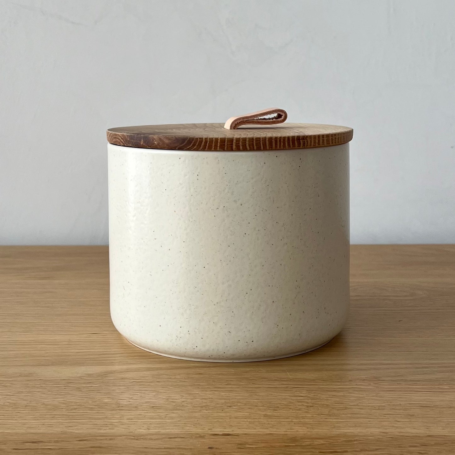 Minimo Canister with Oak Lid