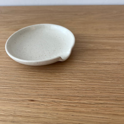 Minimo Vanilla Spoon Rest