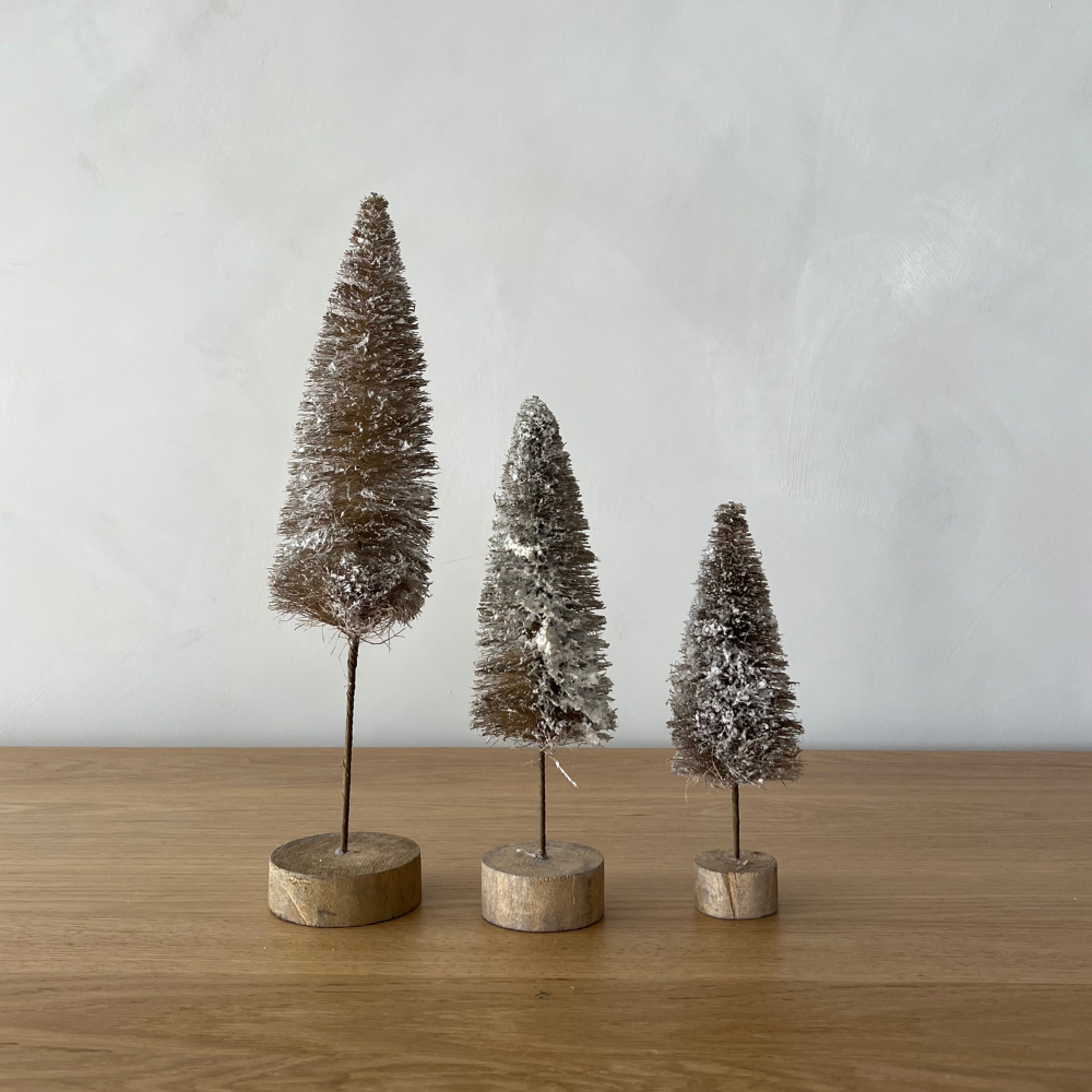 Sisal Bottle Brush Tree with Snow and Wood Base