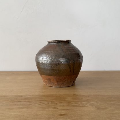 Hauer Market Bernard Vintage Pot