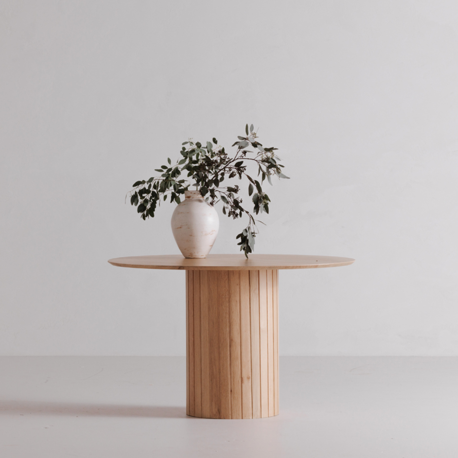 Round Solid Natural Oak Dinning Table