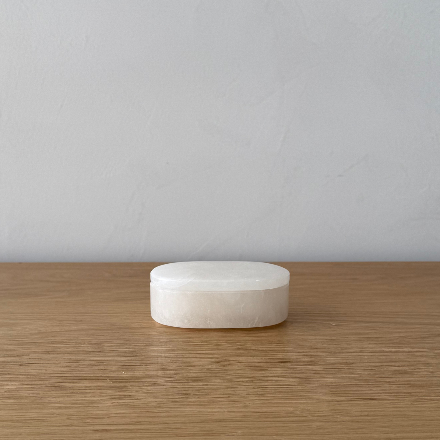 Alabaster Oval Display Box