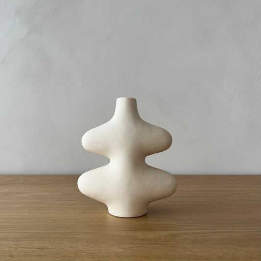 Lena Ceramic Curvy Vase